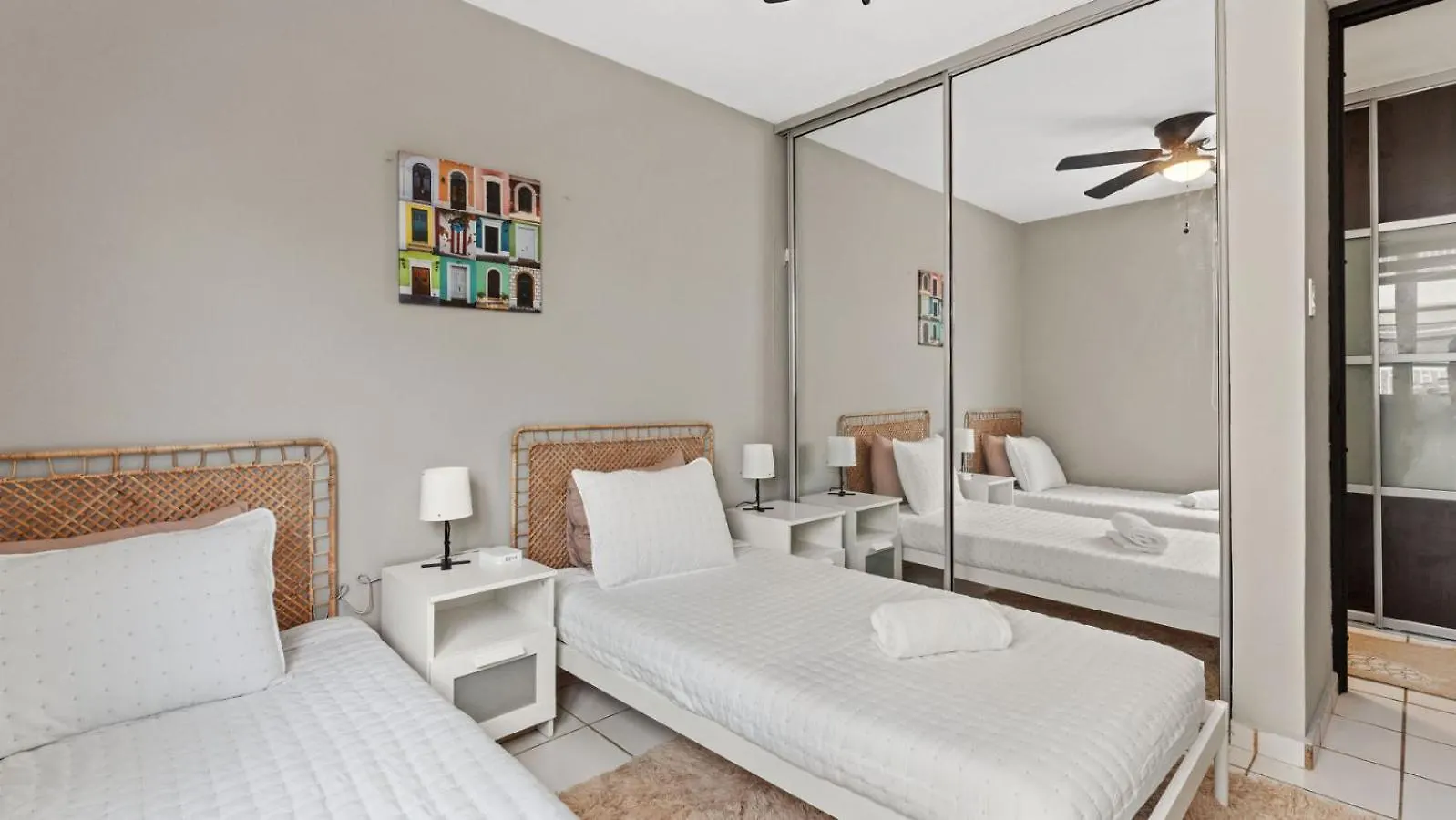 Beachfront Condo At Costa Corcega 1H رينكون شقة